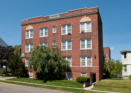 Courtney Commons